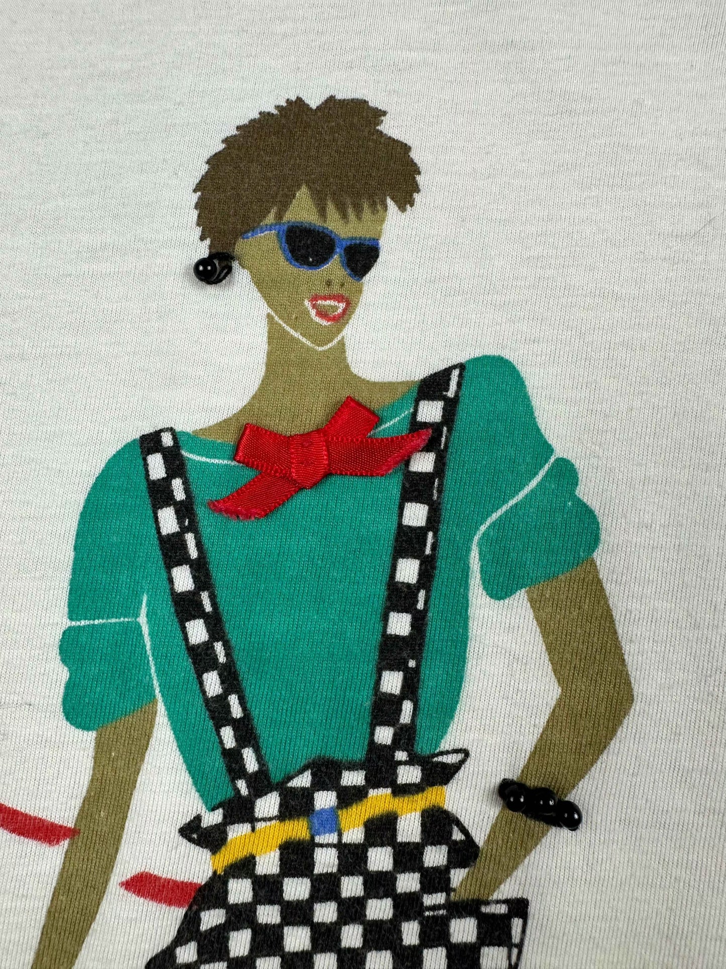 T-shirt smanicata da donna