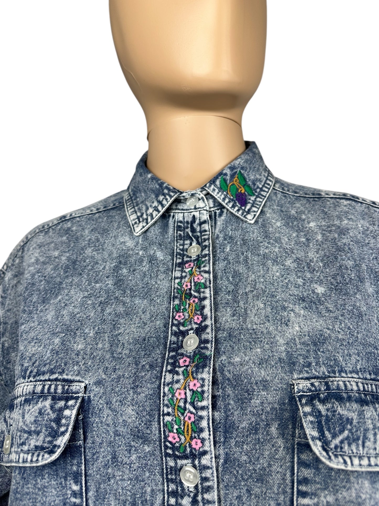 Women's denim shirt with embroidery