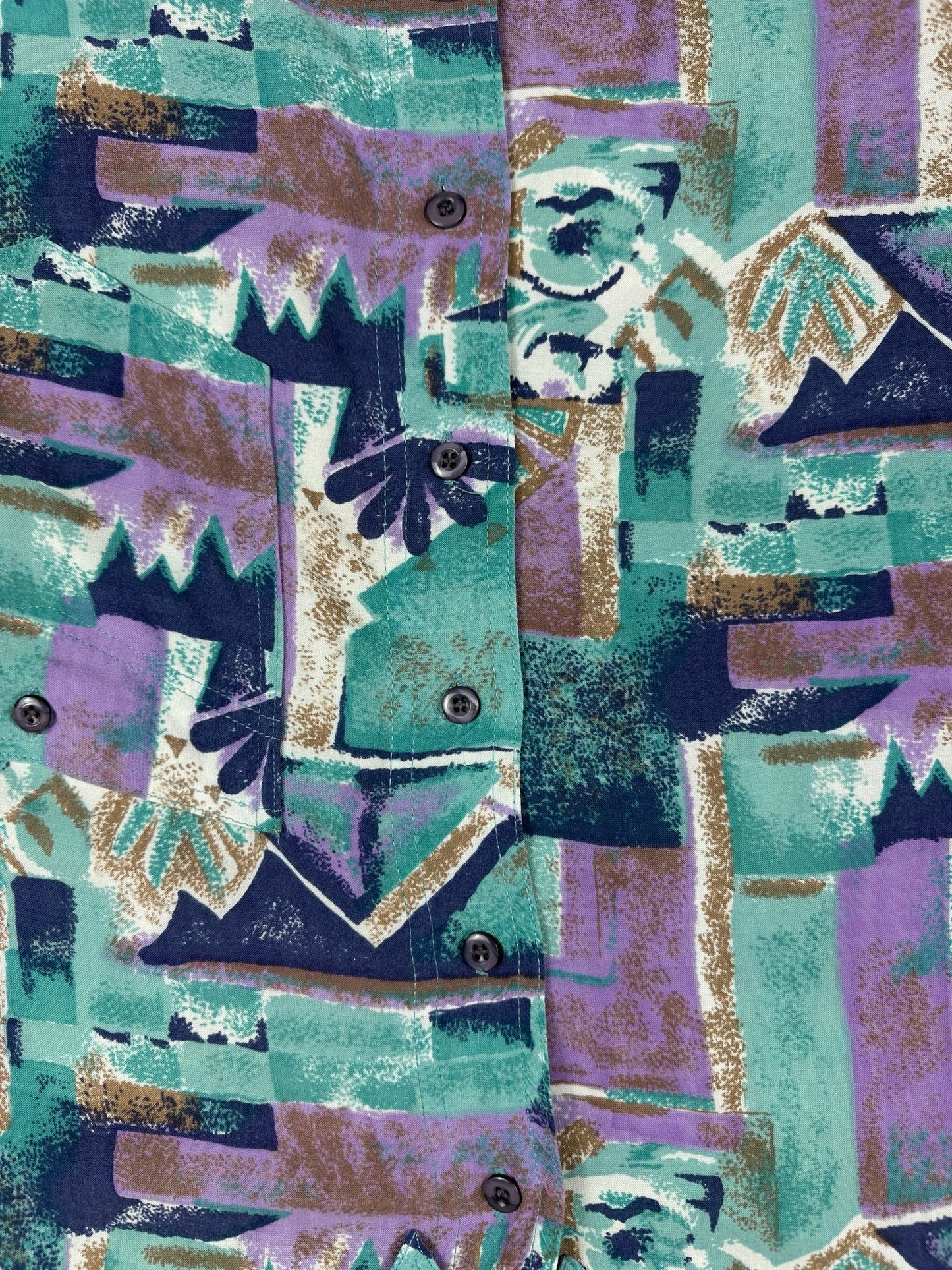Patterned men's shirt