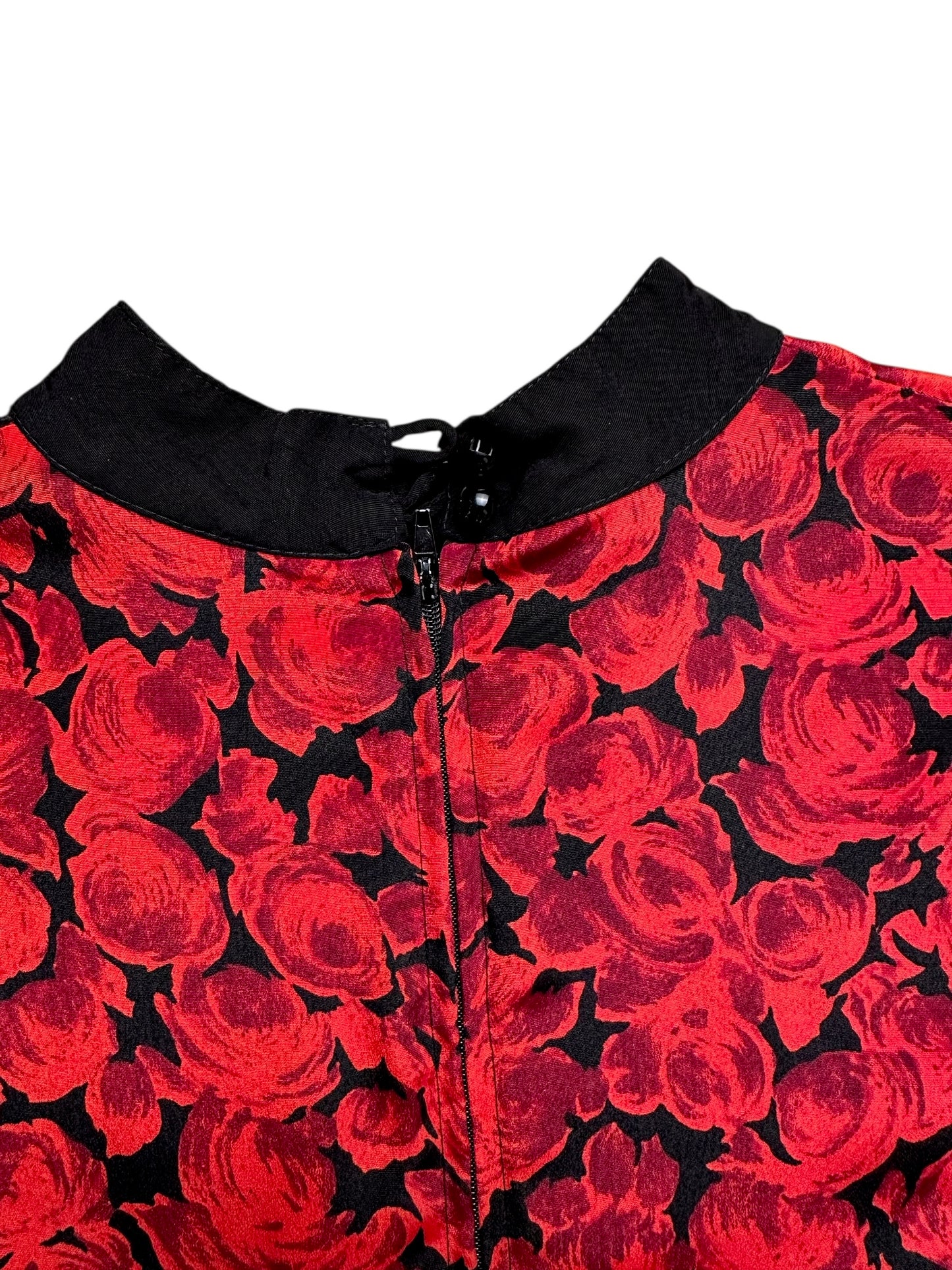 Dress with rose pattern