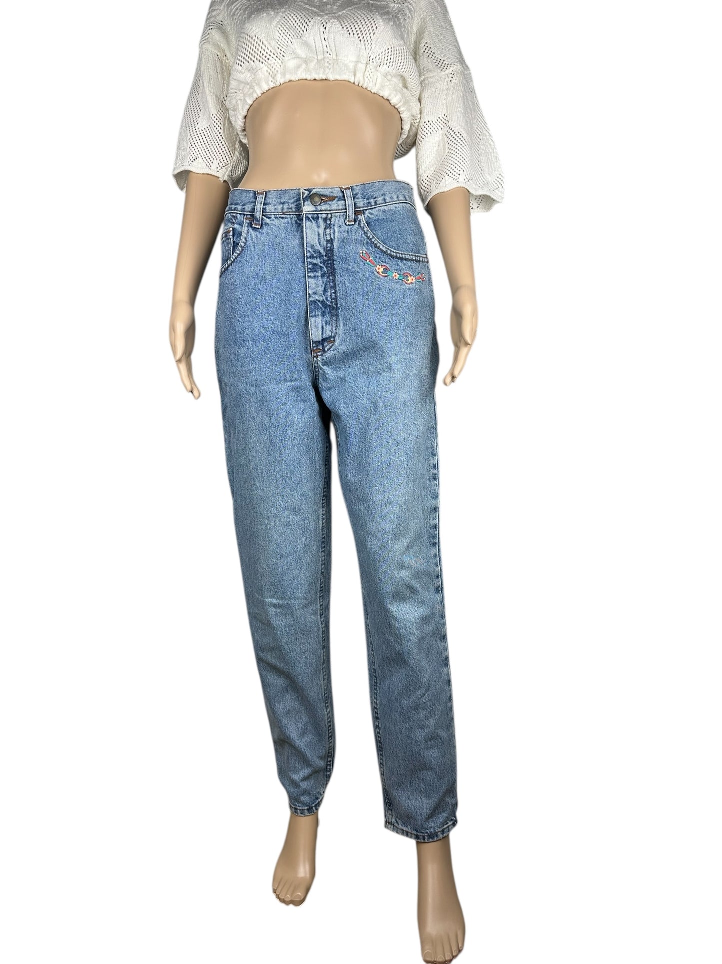 Women's jeans with small embroidery