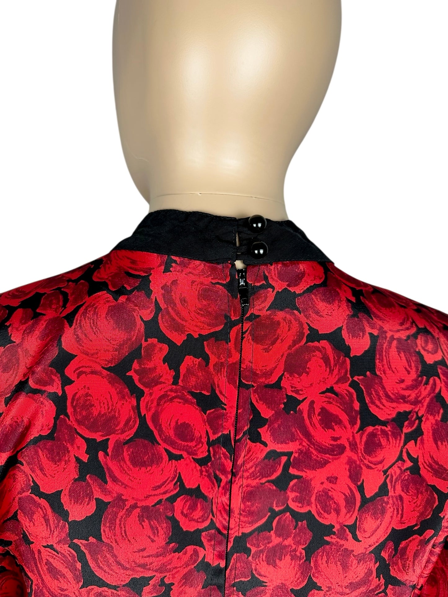 Dress with rose pattern