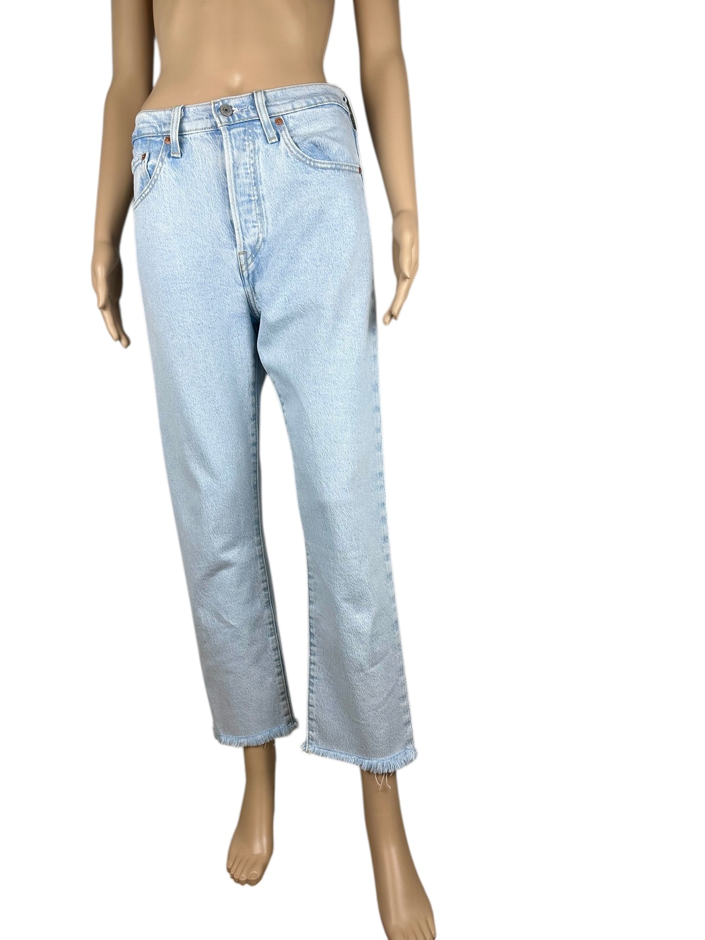 Vaqueros Levi's 501 con dobladillo deshilachado para mujer