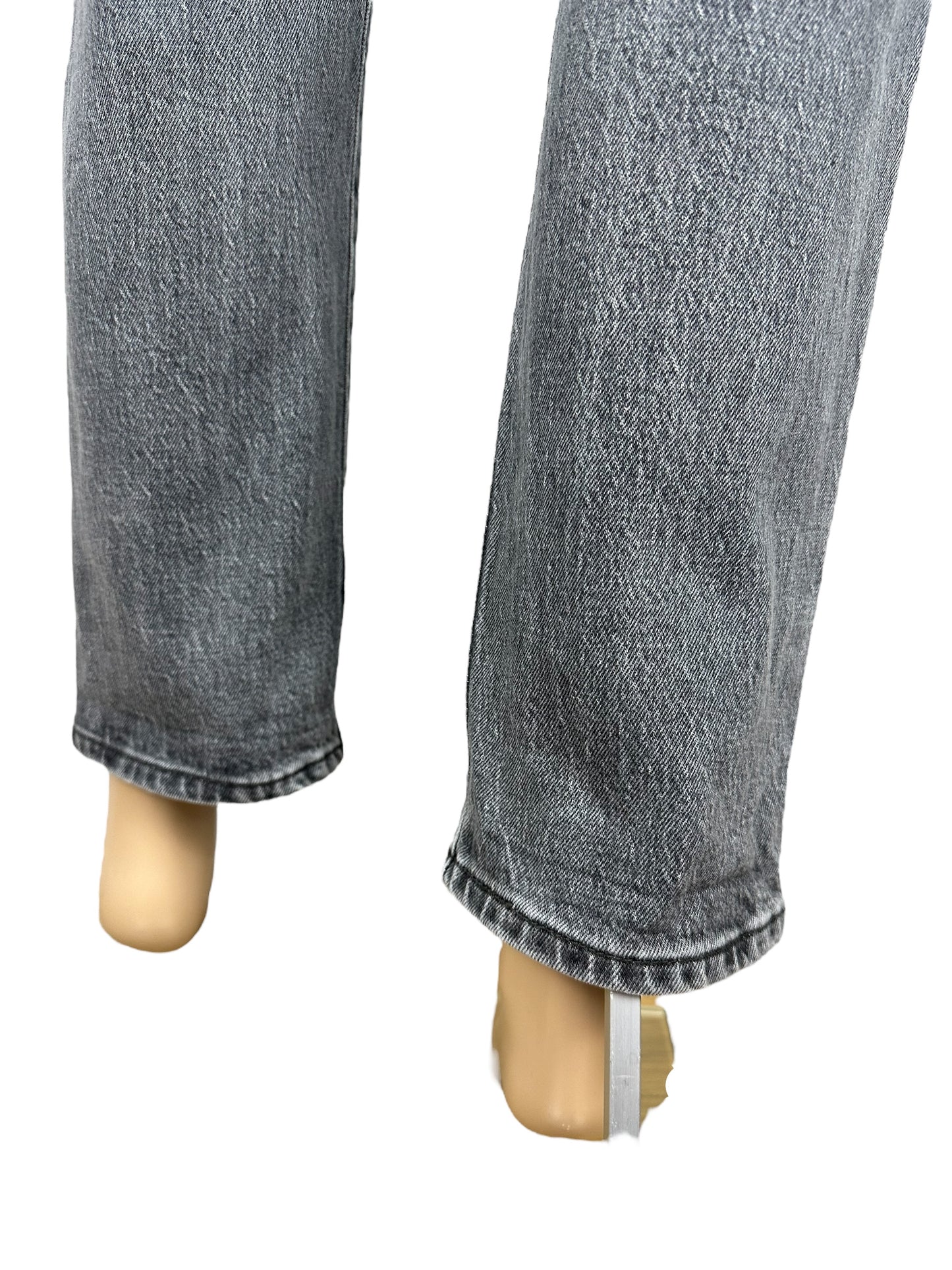 Vaqueros Levi's 501 para mujer en gris