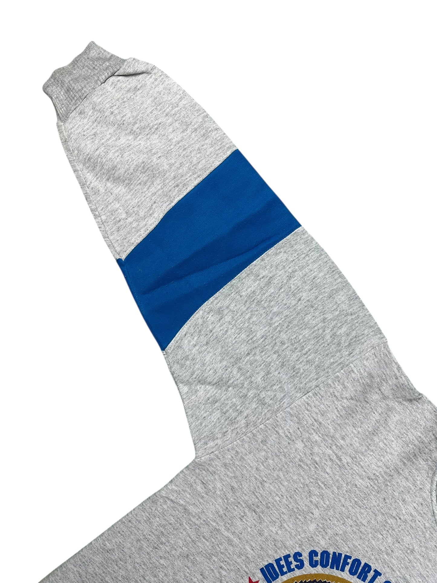 Sweatshirt without hood
