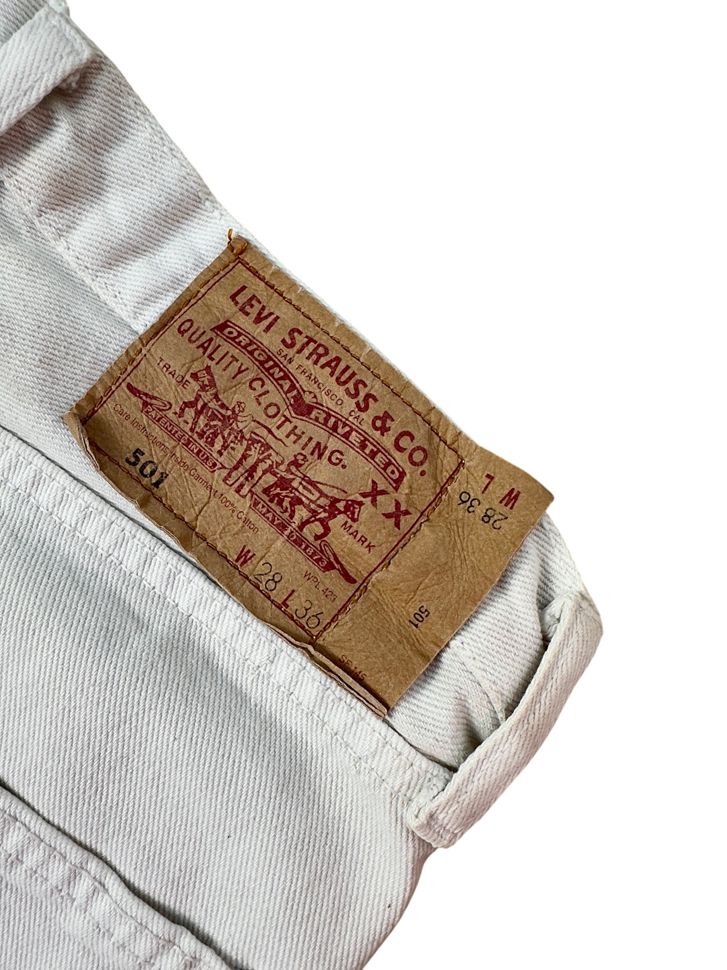 Vaqueros Levi's 501 color crema para mujer