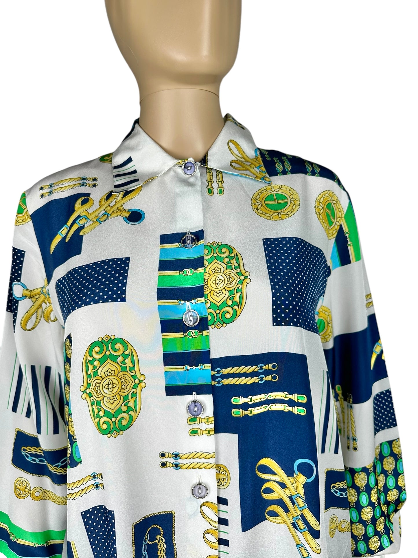 Women's patterned shirt