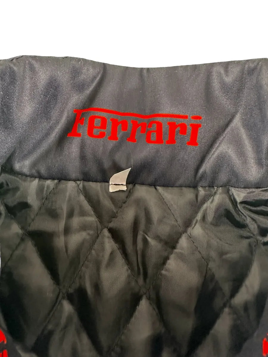 Giacchetto Vintage Y2K Scuderia Ferrari Racing – Rosso, Nero e Bianco - abbigliamento e vestiti vintage