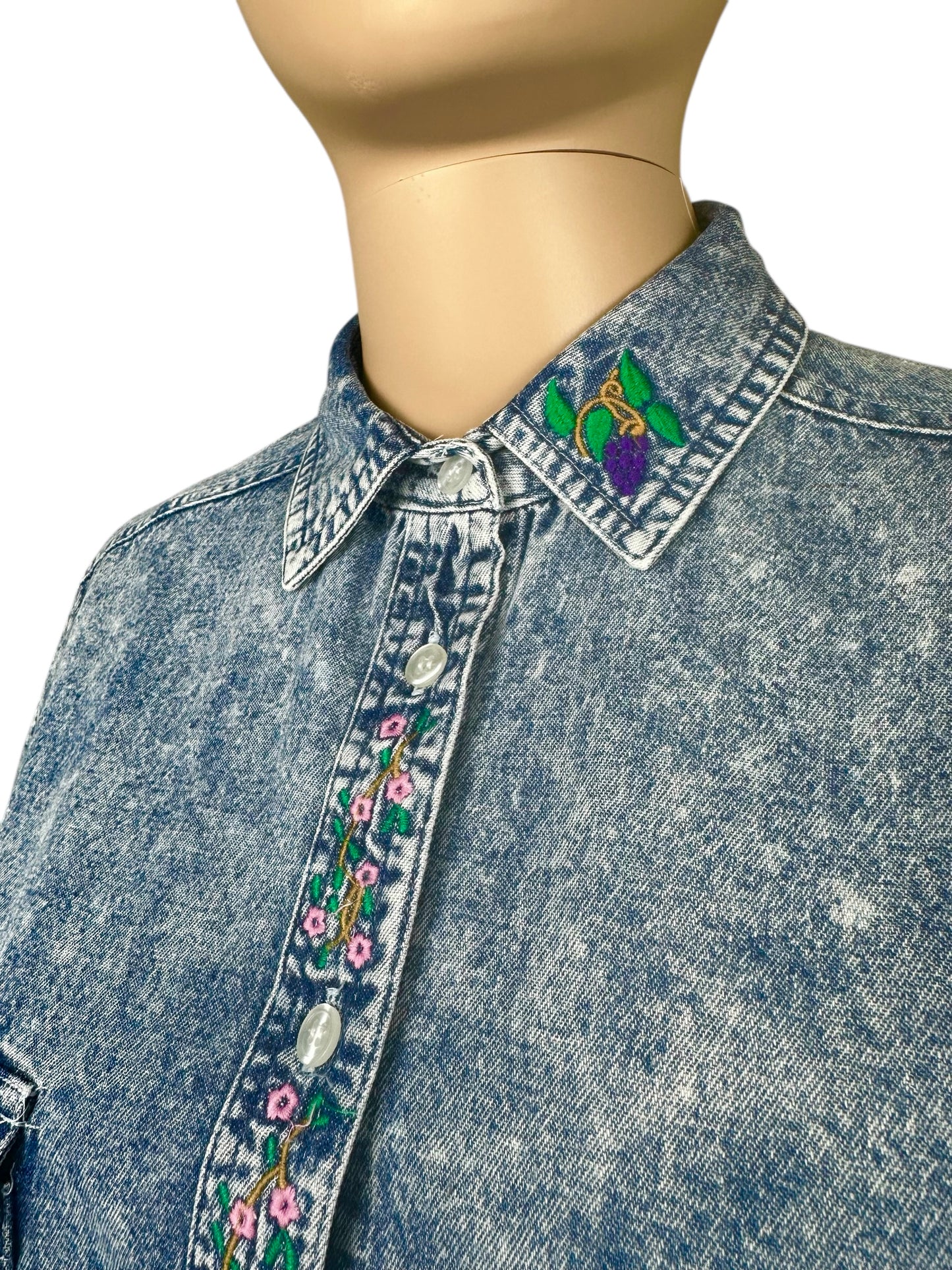 Women's denim shirt with embroidery
