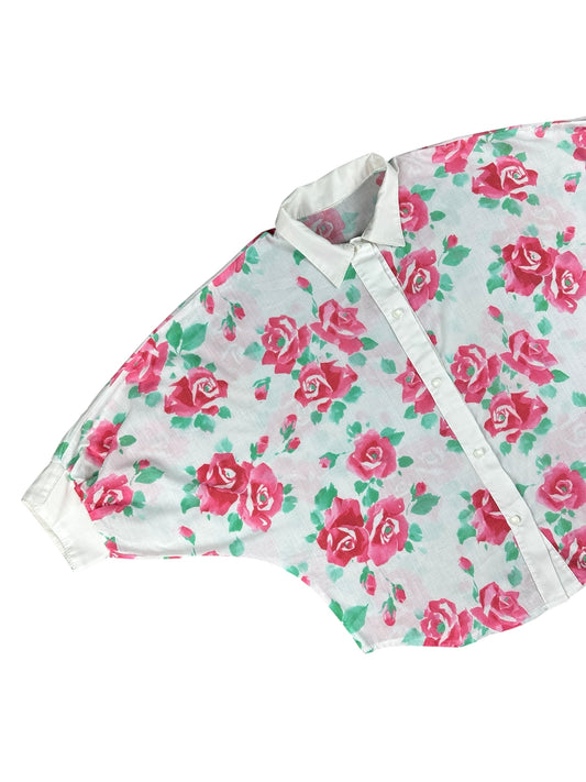 Camicia bianca da donna a maniche corte con fantasia floreale