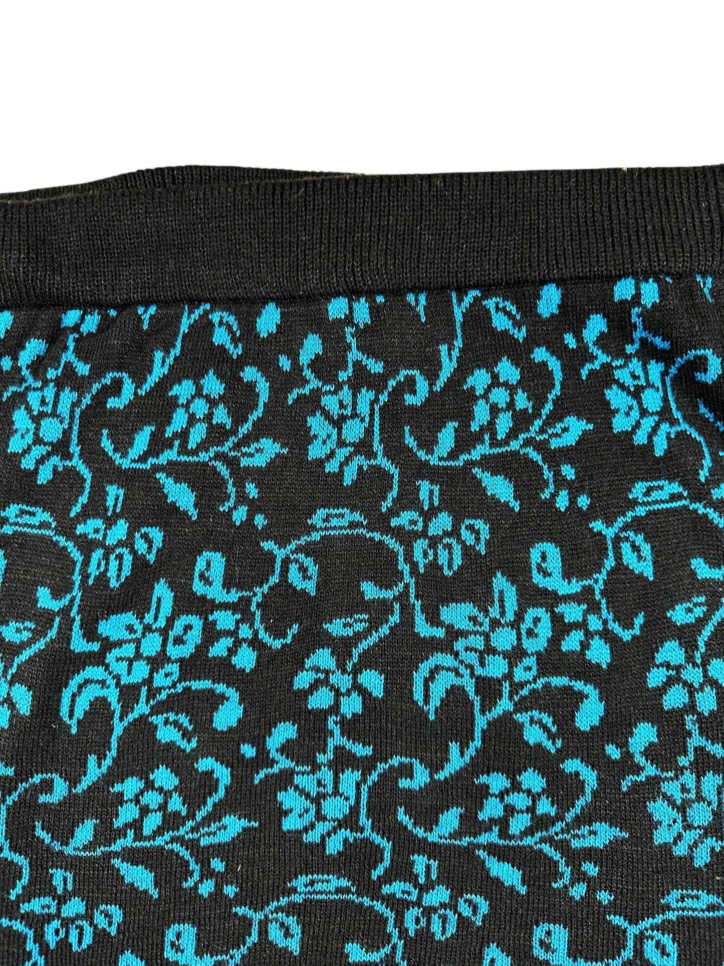 Minigonna vintage nera a fantasia floreale