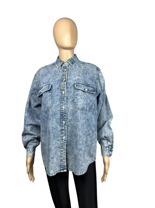 Camicia jeans vintage da donna con ricamo