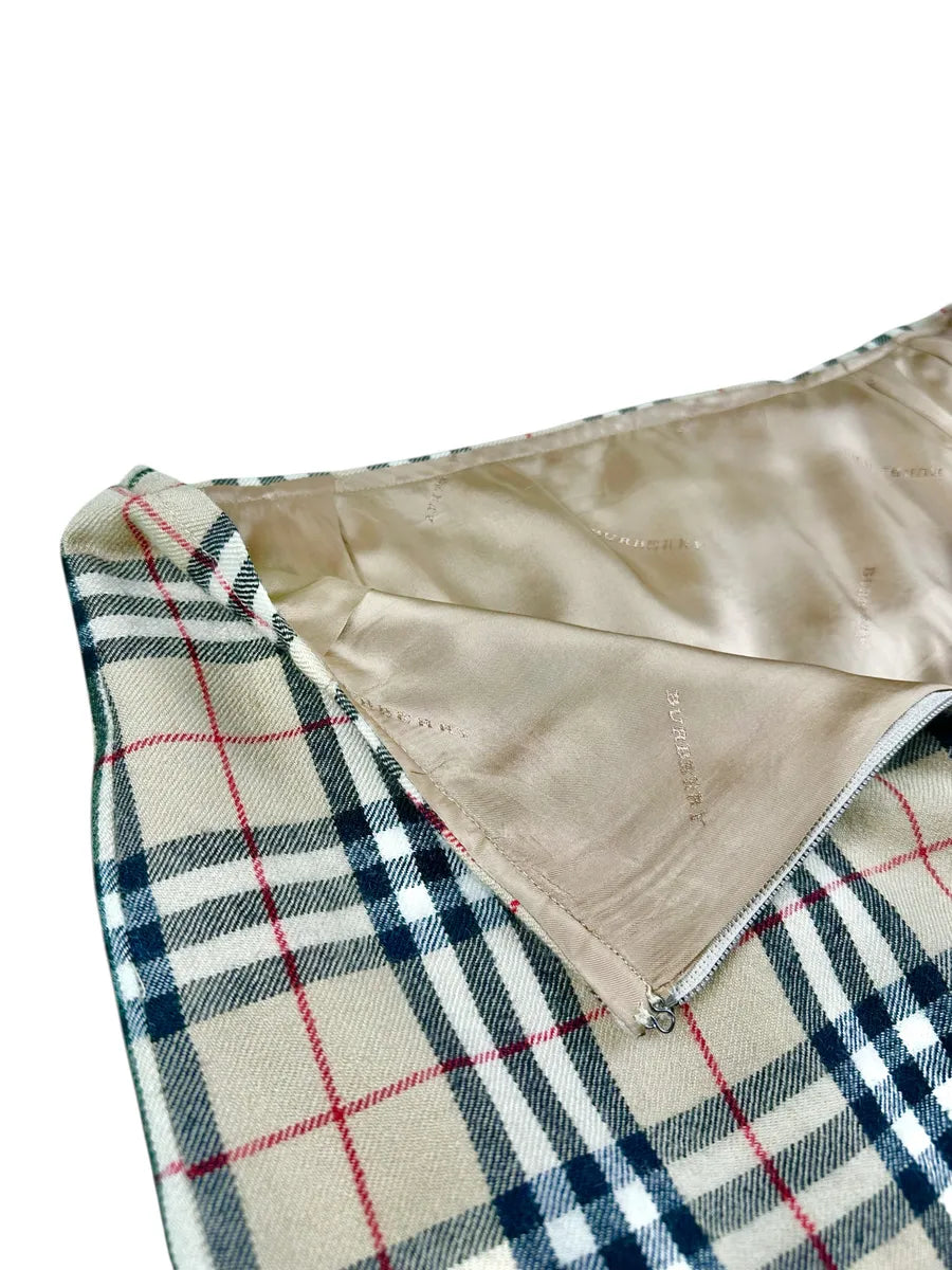 Gonna da donna in stile Burberry