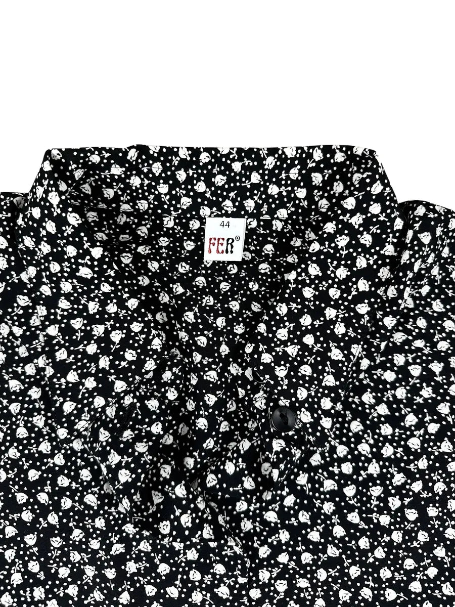 Camicia vintage da donna nera a fiorellini bianchi