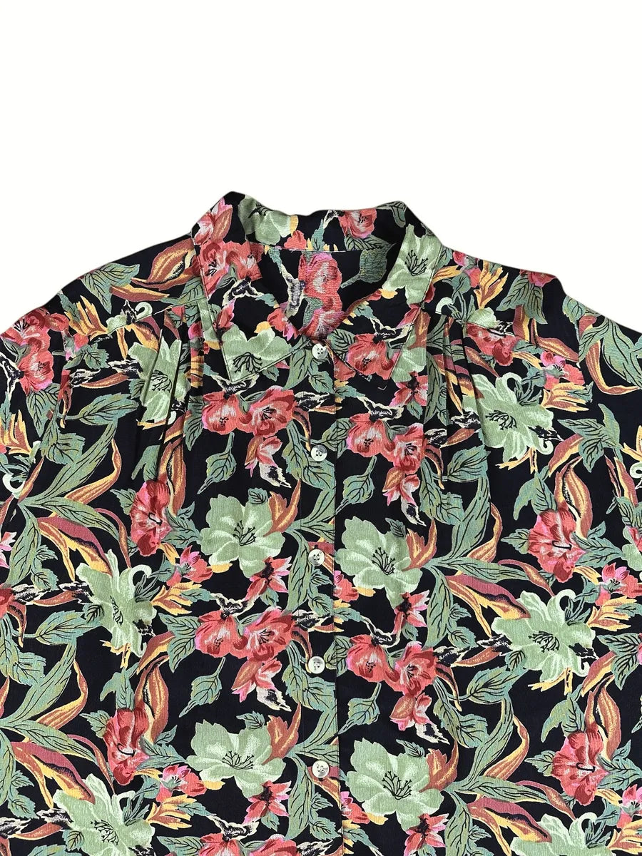 Camicia vintage da donna con fantasia floreale