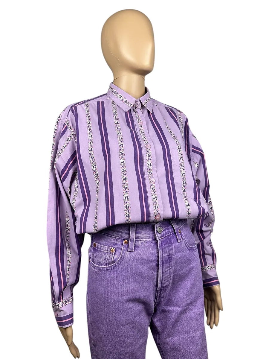 Camicia vintage da donna a righe con fantasia floreale