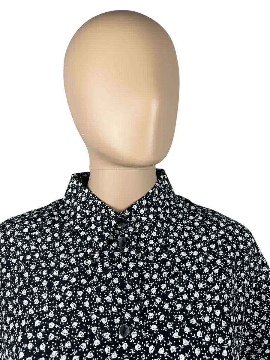Camicia vintage da donna nera a fiorellini bianchi