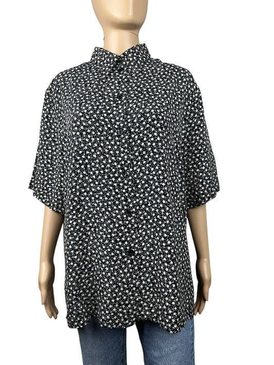 Camicia vintage da donna nera a fiorellini bianchi