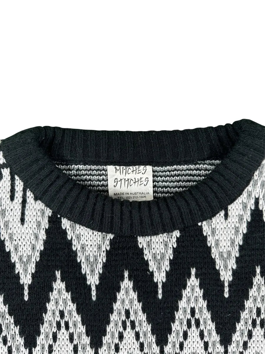 Maglione Vintage da Donna Mitches Stitches Pattern Geometrico – Nero, Grigio e Bianco - abbigliamento e vestiti vintage